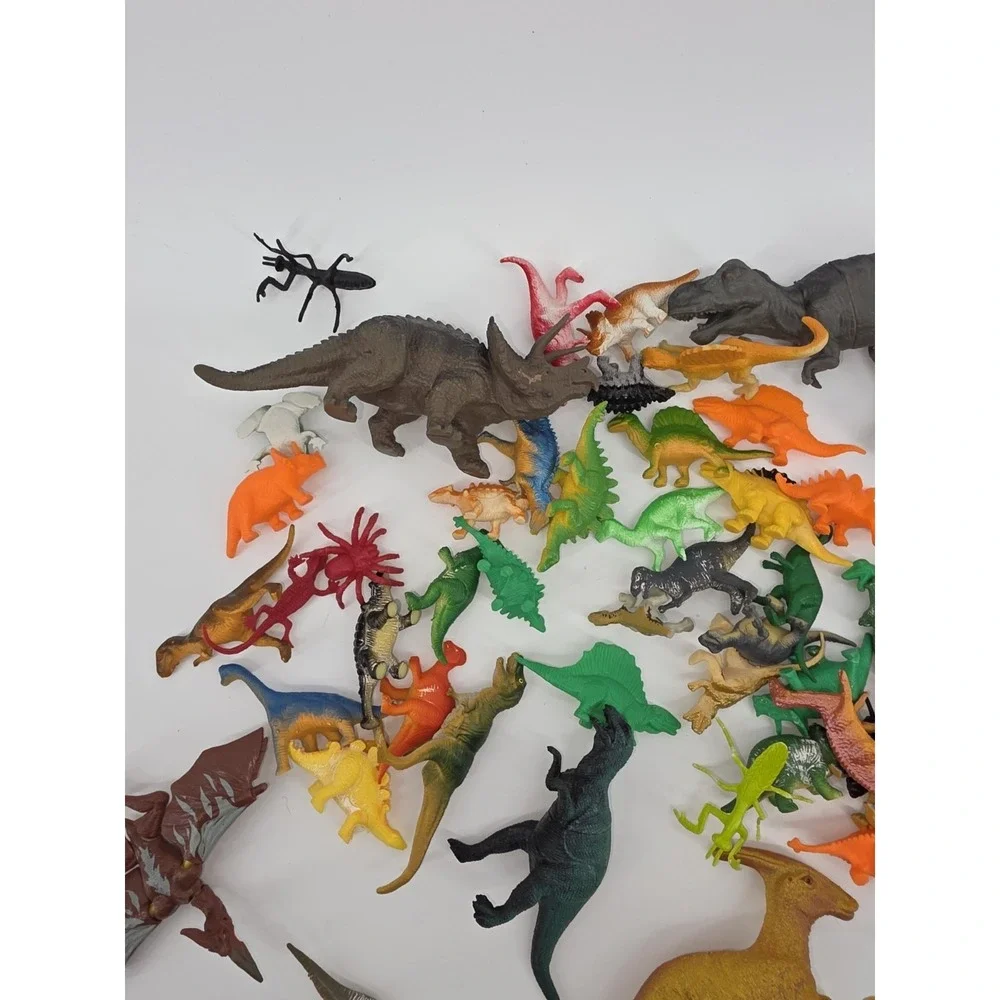 Large Lot  Rubber Plastic  DINOSAURS Toys Vintage
